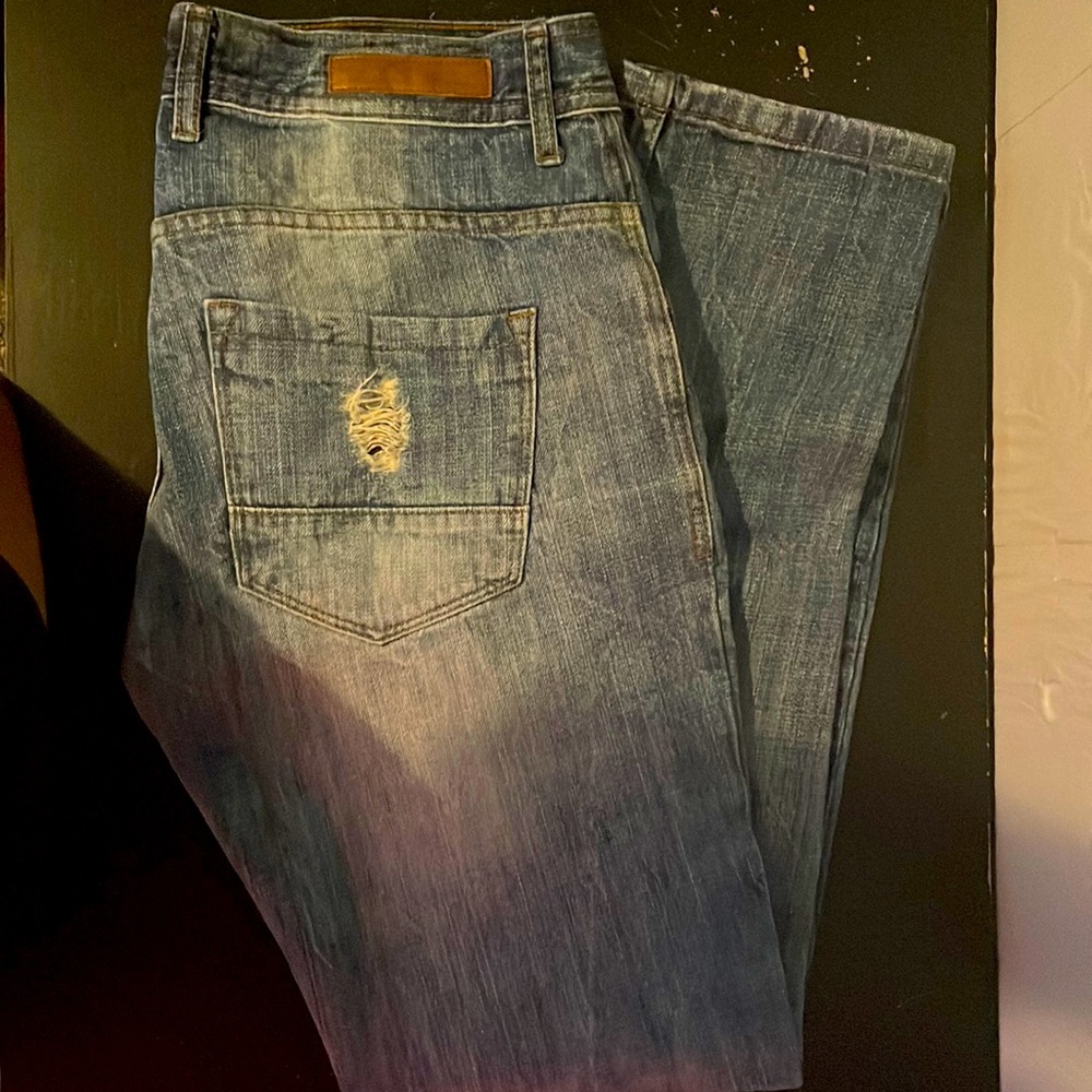 No longer wear these, they are in good condition.